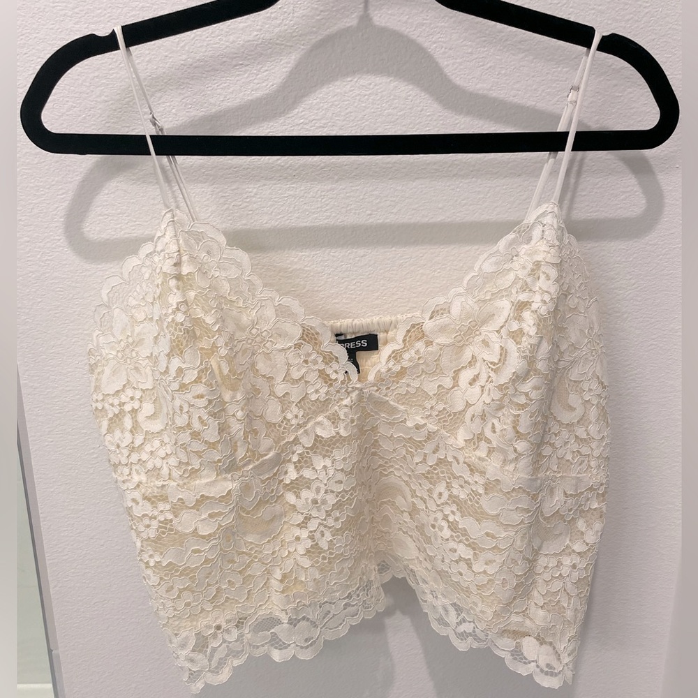 Express size XL cream lace cropped tank
